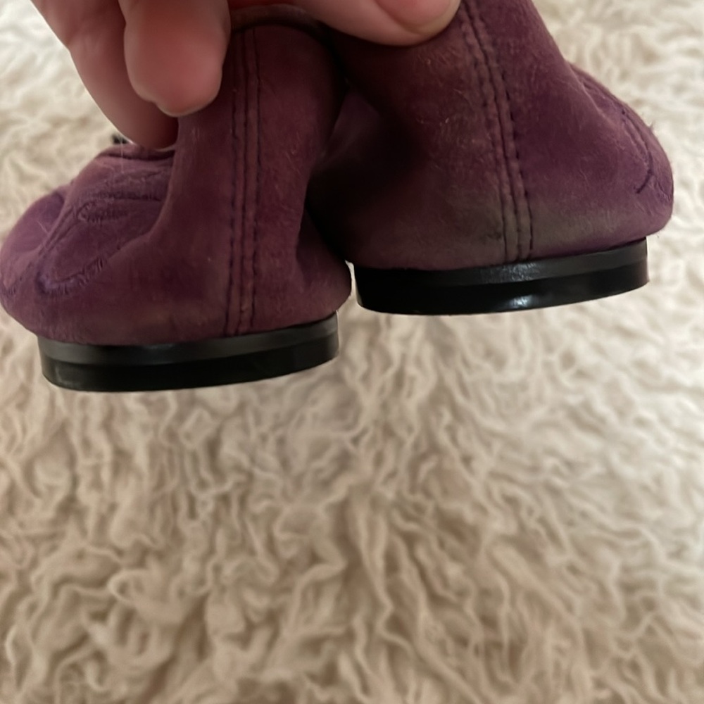 Cute flats. Worn a couple of times. Clean and ready to wear. - Picture 3 of 4